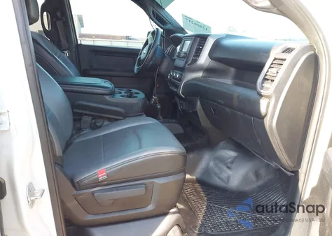 2022 Ram 2500 Tradesman z USA, uszkodzony, nr VIN 3C6UR5HJ8NG177469